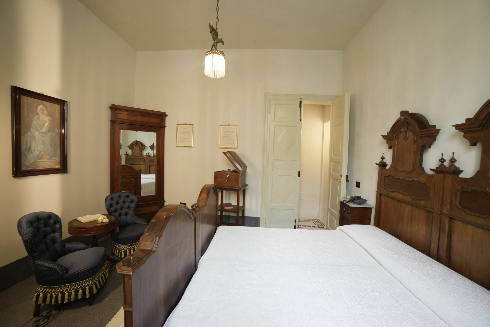 Residenza D'Epoca Regina D'Arborea Oristano Kültér fotó